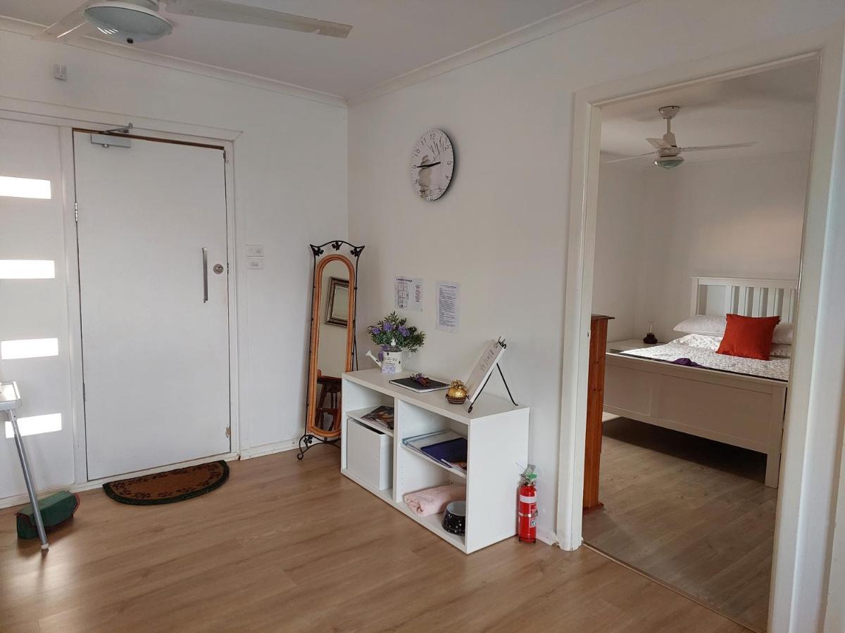 Lavender Cottage - At Home In Lightning Ridge Bagian luar foto